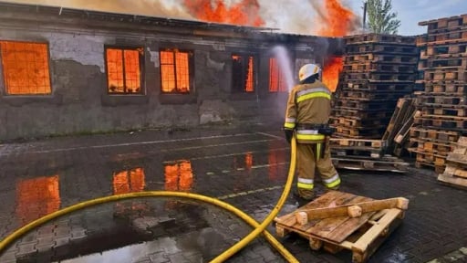 Ukraine hứng đòn 'hủy diệt' suốt đêm, Kiev rung chuyển, người dân nháo nhào chạy xuống hầm tránh bom