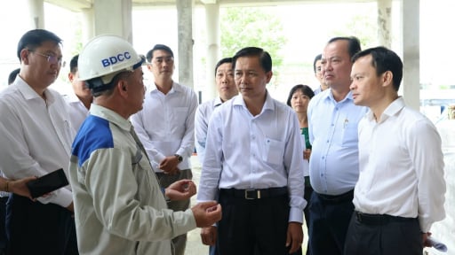 Chủ tịch Trần Văn Lâu: Sẽ tiếp tục kiến nghị Thủ tướng Phạm Minh Chính cho chủ trương bố trí vốn khởi động lại dự án Bệnh viện Ung bướu Cần Thơ