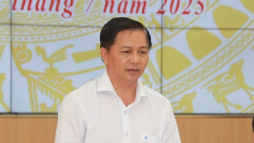 Một phường ở TP Cần Thơ triển khai mô hình nhận số thứ tự tại nhà, người dân không phải chờ đợi khi giao dịch 