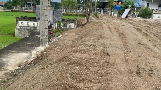 Di tích Hồng Cúm thuộc quần thể di tích quốc gia đặc biệt chiến trường Điện Biên Phủ bị xâm hại nghiêm trọng