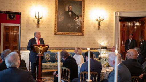 'Sẽ có nhiều bất ngờ lớn', Điện Kremlin chờ đợi tuyên bố của ông Trump về Nga