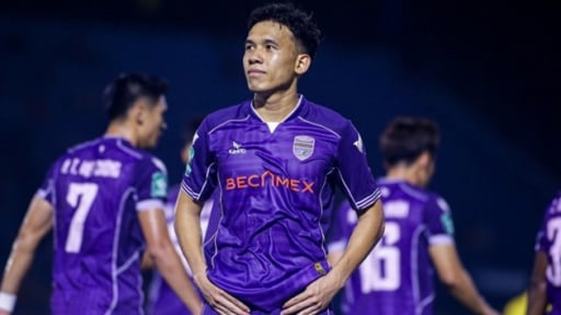 Thương vụ Võ Hoàng Minh Khoa gia nhập CLB CAHN “đổ bể”?