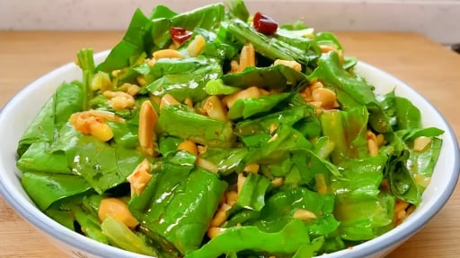 Rất nhiều người bỏ qua loại rau này, hàm lượng canxi cực cao, còn tốt hơn cả tôm khô, đem trộn gỏi cực ngon mát