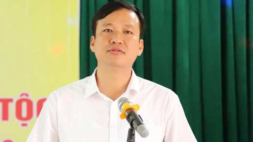 Trong bữa tối tại nhà nguyên lãnh đạo cấp cao, ông Phạm Thái Hà giới thiệu Thuận An với Tỉnh ủy Bắc Giang