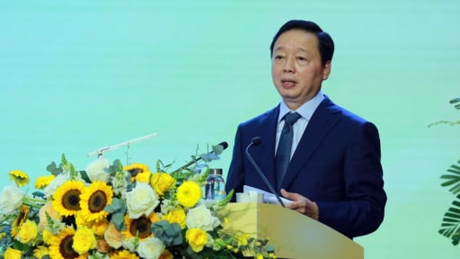 Phó Thủ tướng Trần Hồng Hà 'gợi mở' chiến lược cho Vietnam Airlines
