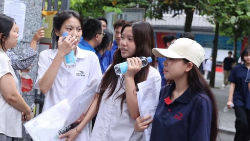 Điểm chuẩn, điểm sàn đại học 2025: Những trường đầu tiên công bố 