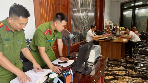 Công an Thanh Hoá thu giữ nhiều tài liệu quan trọng tại nhà giang hồ Ý “ẻng”