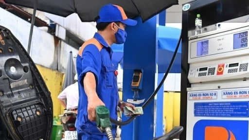 Giá xăng dầu hôm nay 17/7: Hồi nhanh sau pha lao dốc, xăng dầu trong nước chiều nay sẽ chỉnh nhẹ?