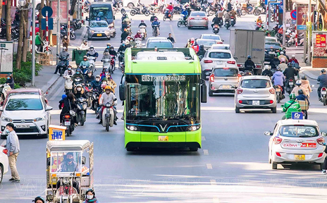 Hà Nội ưu tiên nguồn lực ngân sách, đẩy nhanh chuyển đổi giao thông xanh