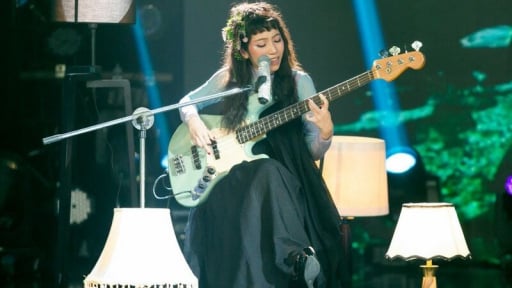 Ca sĩ Mỹ Anh – con gái diva Mỹ Linh biểu diễn chung sân khấu với vũ công nổi tiếng Hàn Quốc Yechan 