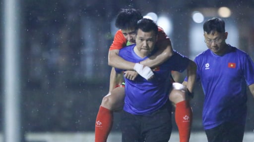 U23 Việt Nam nhận tin “sét đánh', triệu tập gấp “thần đồng” Thanh Hoá