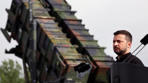 Ông Zelensky được báo tin cực xấu
