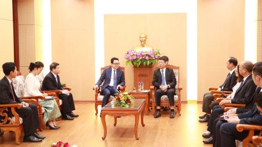 Đoàn công tác của Campuchia đến Ninh Bình muốn thiết lập quan hệ kết nghĩa, sau khi Ninh Bình sáp nhập Nam Định, Hà Nam