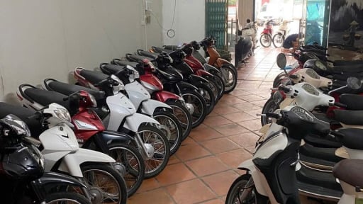 Giá xe máy xăng cũ 'lao dốc' không phanh sau thông tin cấm vào vành đai 1 từ 1/7/2026