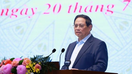 Thủ tướng: Chấm dứt tình trạng 'đánh trống bỏ dùi', đãi ngộ đặc biệt để thu hút nhân tài khoa học công nghệ