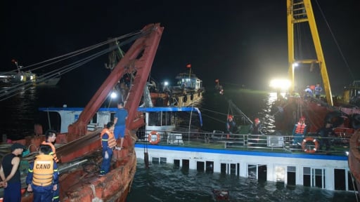 Vụ lật tàu du lịch QN 7105 tại Vịnh Hạ Long: Tìm thấy 45 nạn nhân, 35 người tử vong, 4 người mất tích