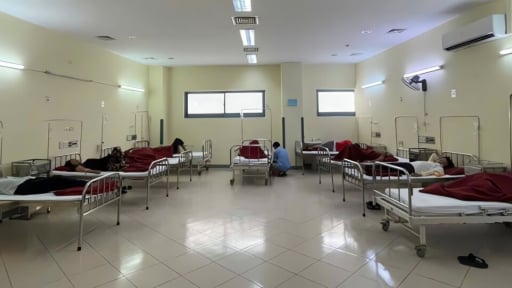 Số ca nhập viện sau khi ăn tiệc mở cửa mả ở Huế tăng lên 21 người 