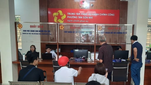Chủ tịch UBND xã có được ủy quyền thực hiện chứng thực hay không?