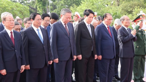 Lãnh đạo Đảng, Nhà nước vào Lăng viếng Chủ tịch Hồ Chí Minh, tưởng niệm các Anh hùng liệt sĩ