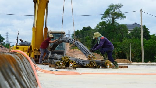 Dự án đường giao thông hơn 130 tỷ đồng ở Quảng Trị vướng mặt bằng, người dân ủng hộ cưỡng chế