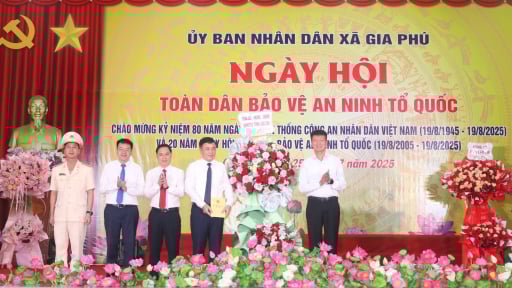 Đưa ngày hội toàn dân bảo vệ an ninh Tổ quốc đến từng thôn, xóm, khu dân cư