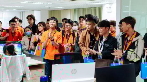 Kỳ vọng kinh tế AI đóng góp 130 tỷ USD vào GDP Việt Nam: Nguồn nhân lực chuyên sâu ở đâu?