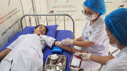 Cứu sống sản phụ nguy kịch nhờ “Ngân hàng máu sống” ở Lào Cai