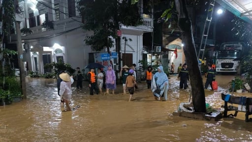 Mực nước sông Mã dâng cao, Sơn La khẩn trương di dời dân 