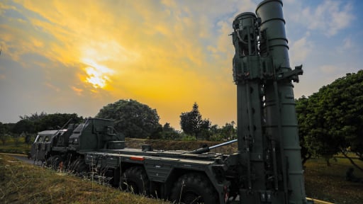 Tận thấy “siêu lá chắn” S-300PMU1 bảo vệ bình yên cho vùng trời Thủ đô