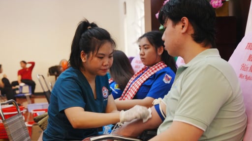 Nhận thông báo 'kết quả hiến máu bất thường' từ số điện thoại lạ, người dân phải làm gì?