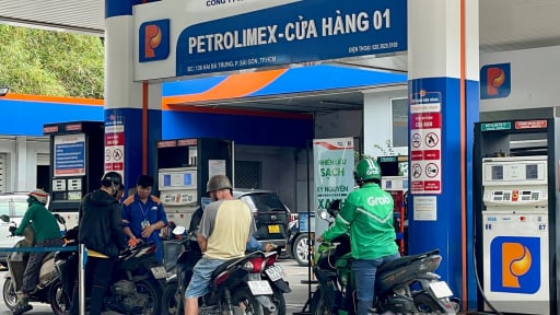 TP.HCM đã bán xăng E10, cửa hàng tiết lộ bất ngờ về sản lượng bán ra