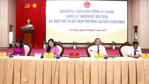 Tỉnh An Giang thông qua 13 nghị quyết quan trọng, hỗ trợ cán bộ cao nhất 5 triệu/tháng sau sáp nhập An Giang-Kiên Giang