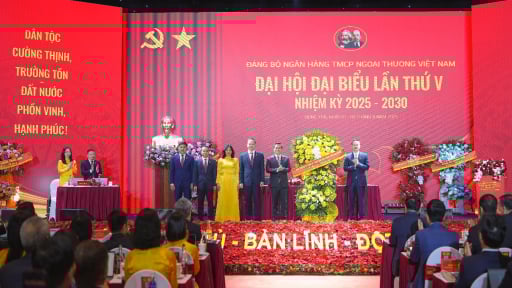 Vietcombank: “Tiếp tục giữ vai trò “sếu đầu đàn”, dẫn dắt, tiên phong hiện thực hóa các mục tiêu phát triển đất nước”