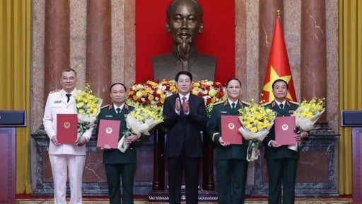 Những sĩ quan cấp cao được Chủ tịch nước thăng hàm Đại tướng, Thượng tướng trong 2 tháng qua