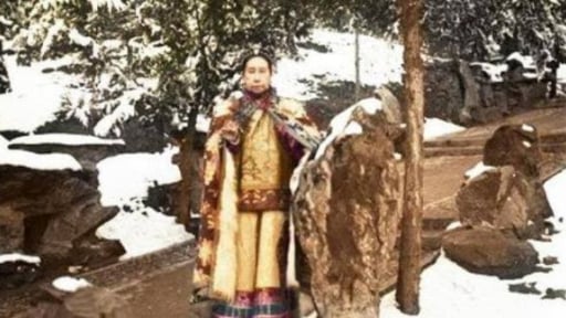 Vì sao mỗi lần tắm xong, Từ Hi Thái hậu lại ở một mình với Lý Liên Anh?
