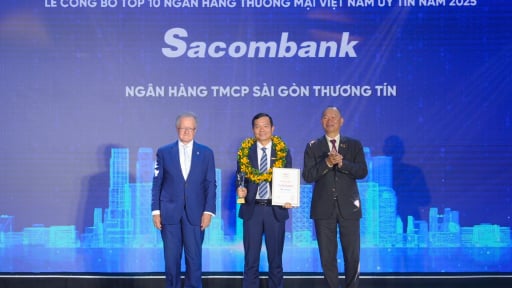 Sacombank vào Top 10 Ngân hàng Thương mại Việt Nam uy tín năm 2025