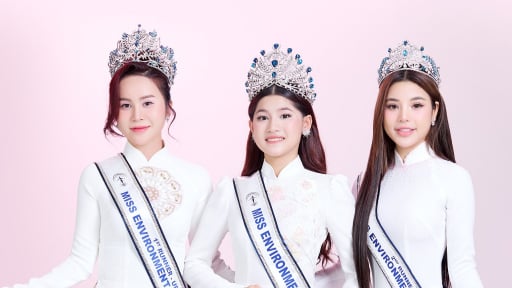 Á hậu Nguyễn Phương Thảo khoe nhan sắc xinh đẹp cùng vương miện