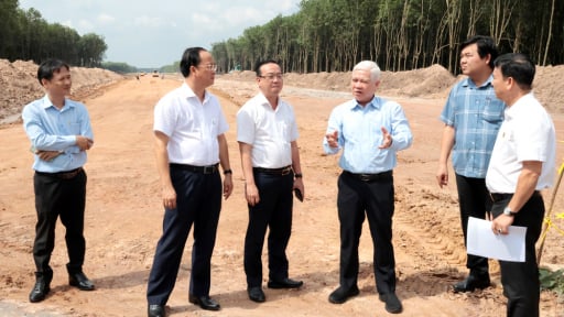 Hơn 3.000 hộ dân bị ảnh hưởng, TP.HCM nỗ lực giải phóng mặt bằng đường Vành đai 4 và cao tốc Thủ Dầu Một – Chơn Thành