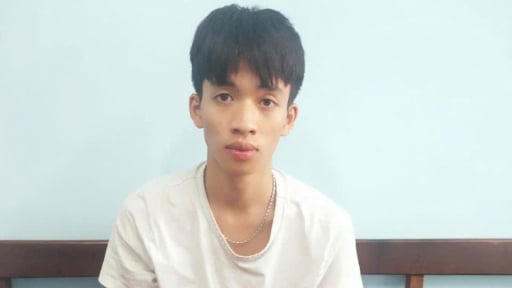 Bắt đối tượng ở Đà Nẵng 4 lần đột nhập sân bóng trộm điện thoại
