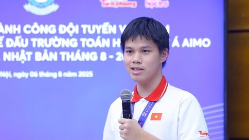 Lần đầu tiên học sinh thắng lớn tại cuộc thi Toán học Châu Á: 'Em xúc động nghe 2 tiếng Việt Nam vang lên'