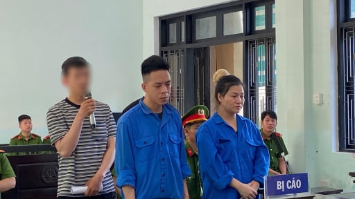 Đường dây buôn ma túy giấu hàng trong thiết bị điện tử gửi chuyển phát nhanh 
