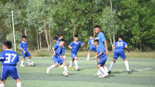 CLB Quảng Nam rút khỏi V.League, số phận 150 cầu thủ trẻ ra sao?