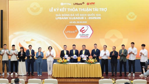 Nhà vô địch LPBank V.League 1-2025/26 nhận thưởng 5 tỷ đồng