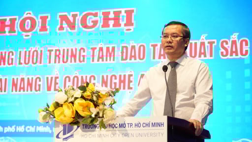 Chính thức công bố 6 mạng lưới trung tâm đào tạo xuất sắc và tài năng về công nghệ 4.0 tại miền Trung và miền Nam