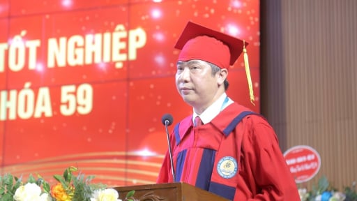 Giám đốc Học viện Tài chính: 'Trong ngành này, danh tiếng mất 1 phút nhưng cần cả đời để xây dựng'
