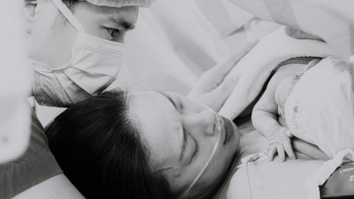 Ngô Thanh Vân xúc động chào đón con đầu lòng