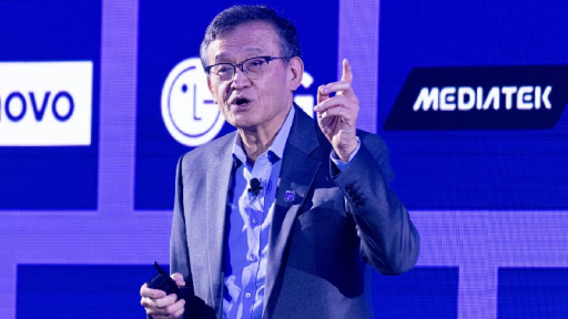 Ông Trump ép CEO Intel từ chức ngay lập tức 