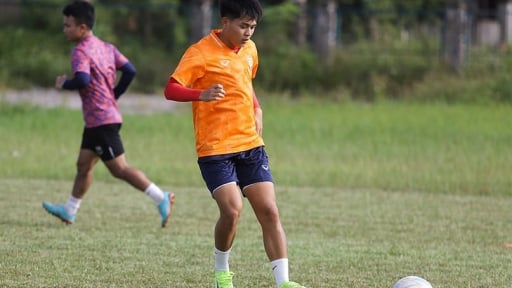 Hồng Lĩnh Hà Tĩnh trình làng tiền vệ 17 tuổi là thành viên U17 Việt Nam