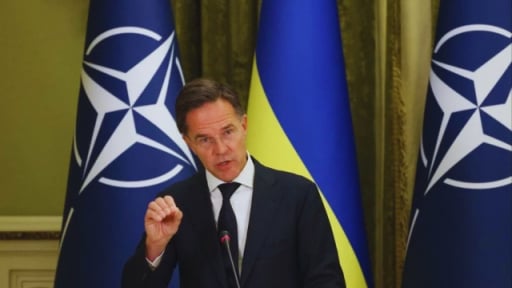 NATO báo tin 'sét đánh' cho Ukraine khiến ông Zelensky choáng váng ngay trước hội nghị Trump-Putin