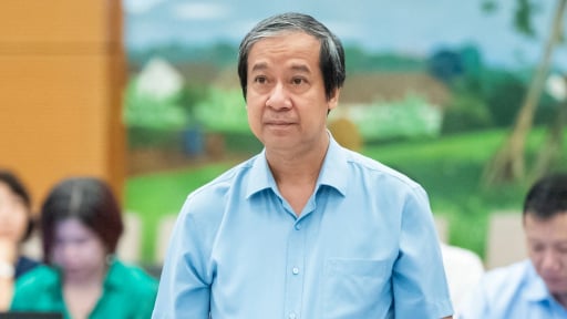 Bộ trưởng Bộ GDĐT nêu 'ba ông thầy' có tác động rất lớn đến xã hội, phải kiểm soát toàn bộ quá trình đào tạo